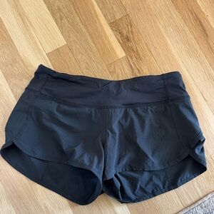 Lululemon black speed up shorts